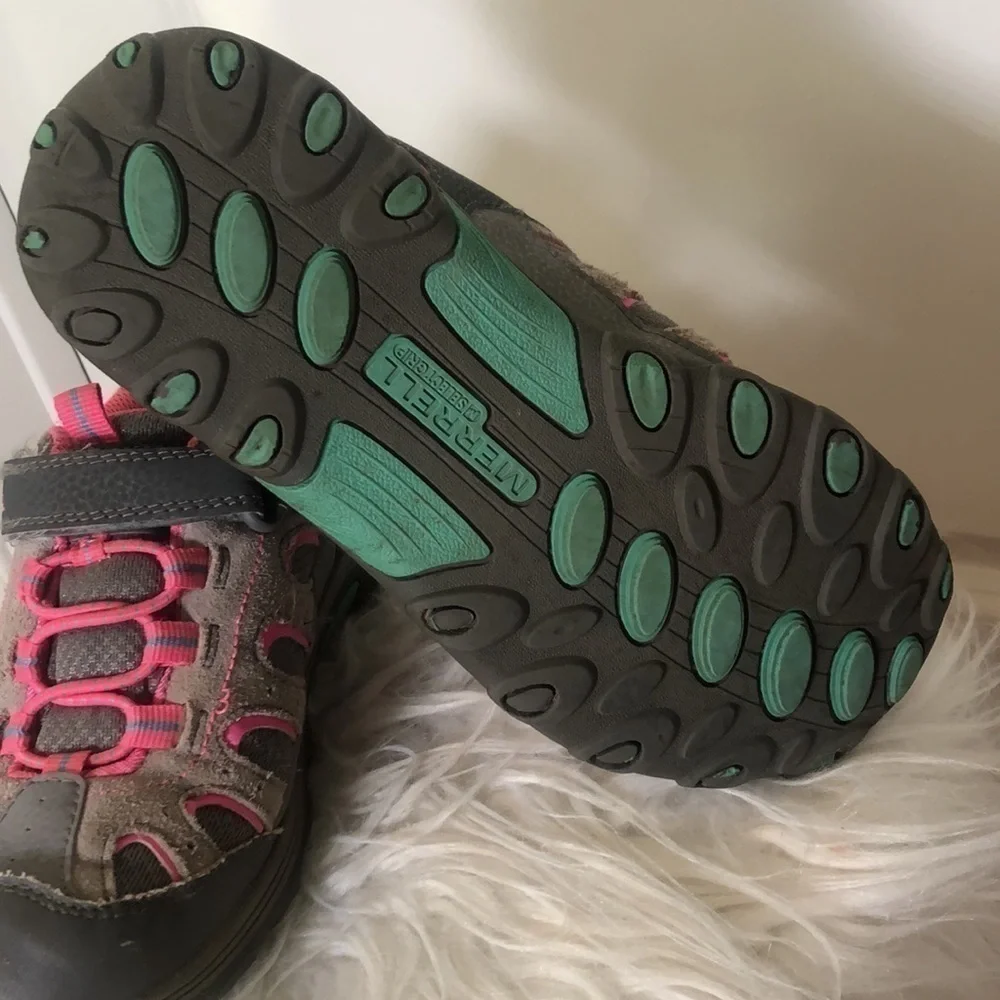 MERRELL | MERRELL Chameleon Low Select Dry Velcro Close Outdoor Shoes, 3.5